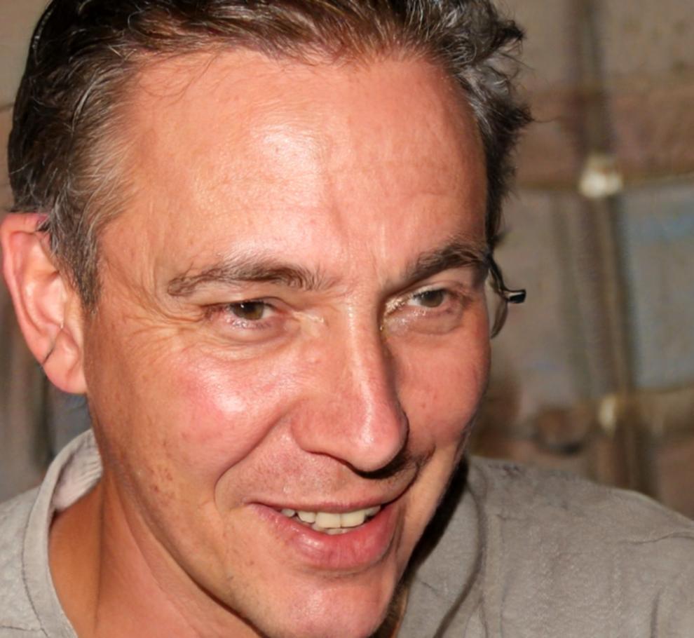 Portrait professionnel de Marc Dubois, Directeur de la Stratégie Financière